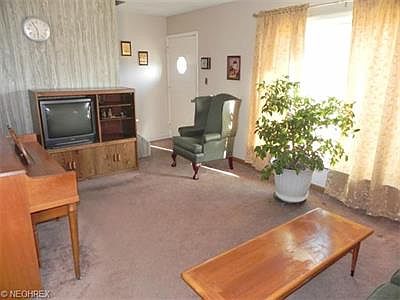 2nd image of 26931 Drakefield Ave