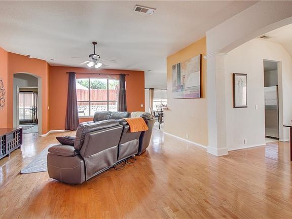 5th image of 5919 Sweetleaf Ln