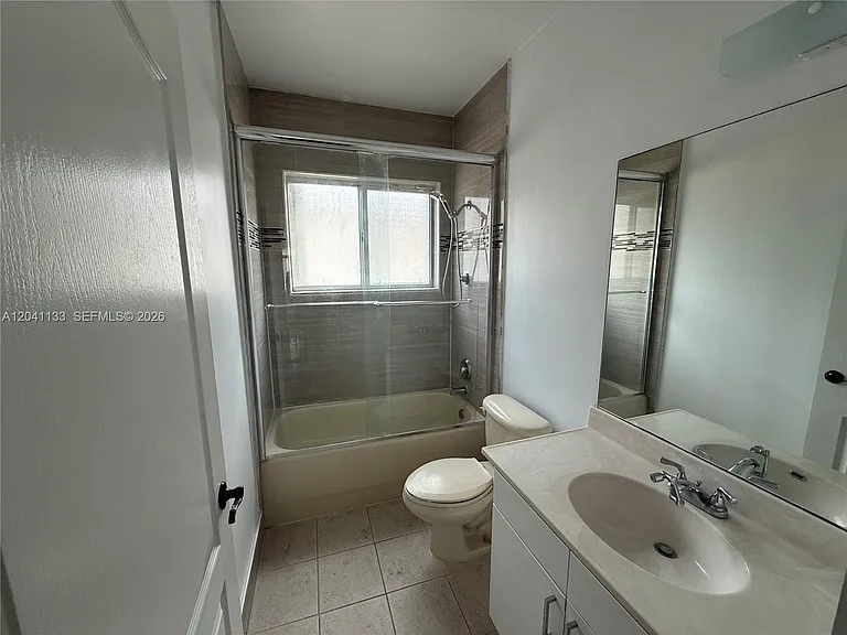 1926 SE 23rd Ct — Photo 14
