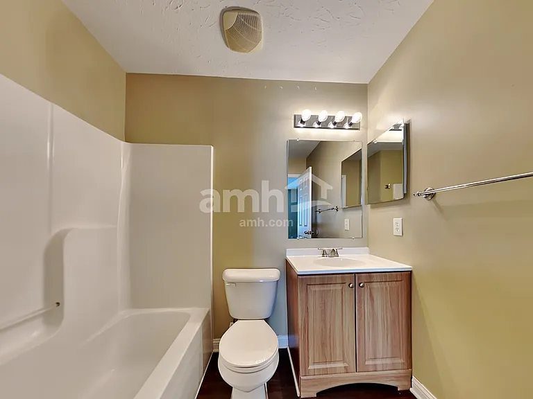 3036 Abby Way — Photo 12