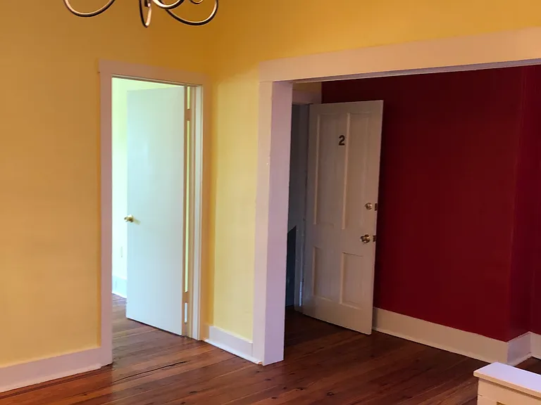 280 E King St #2 — Photo 4