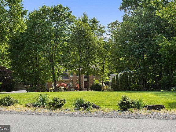2nd image of 6367 Etheridge Ln