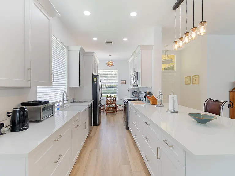 7533 SE Autumn Ln — Photo 10