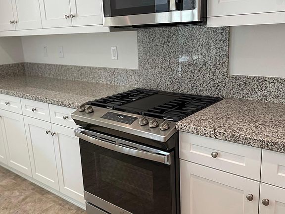 3rd image of 2956 Sunstone St