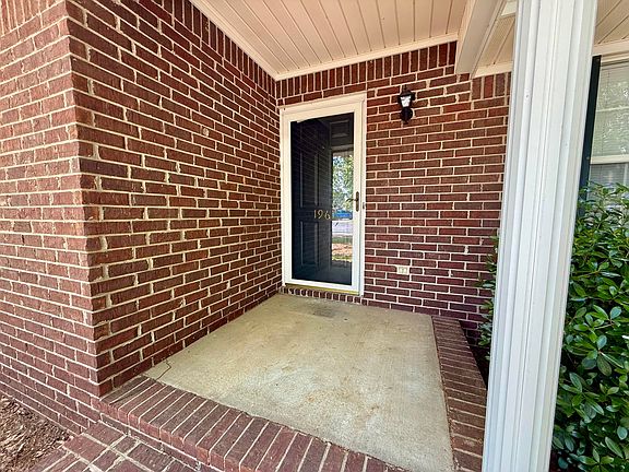 4th image of 1961 Essex Dr
