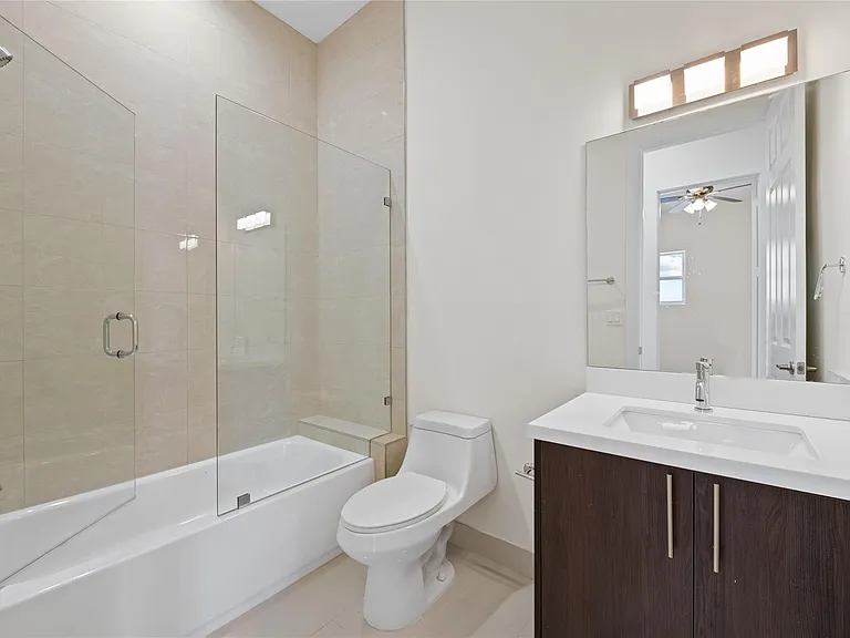 1434 SW 4th Ave #1434 — Photo 9