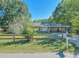 465 Center Cir SW, Conyers, GA 30094