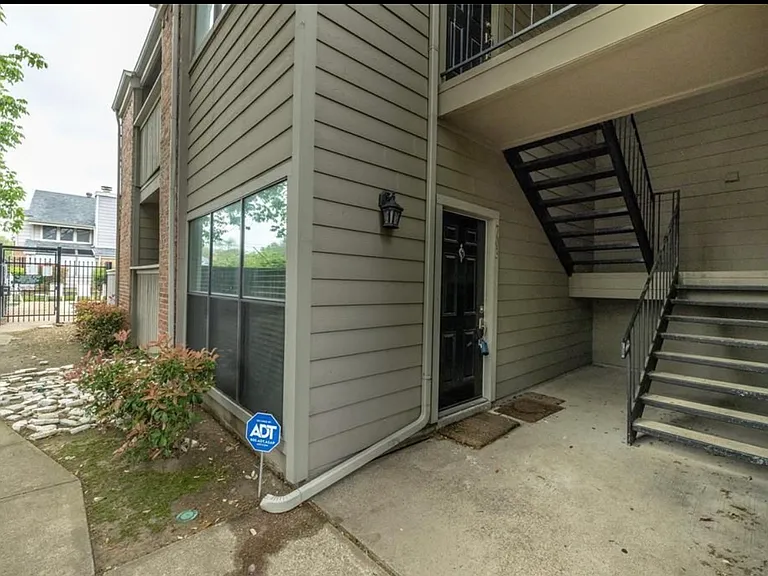 2104 Count Fleet Dr #703 — Photo 5