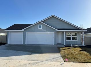 11283 Spring Falls Dr, Caldwell, ID 83605