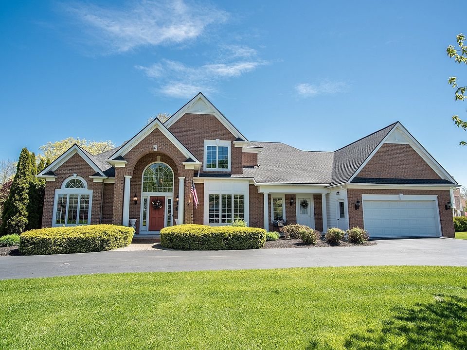 1st image of 17 Sunleaf Dr
