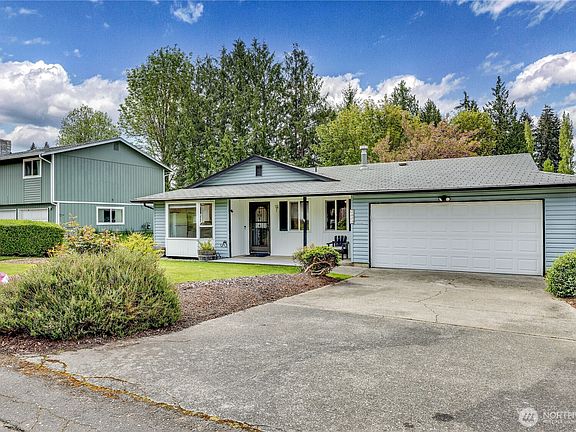 2nd image of 2675 NE Athens Way