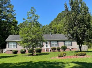 104 Community Rd, Summerville, SC 29485