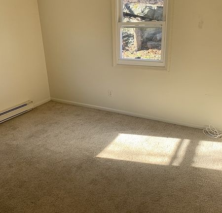 3rd image of 7 Hillside Ter APT 13