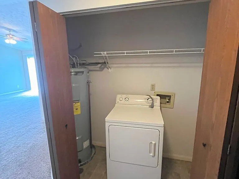 24 Woodland Hills Dr #11 — Photo 14