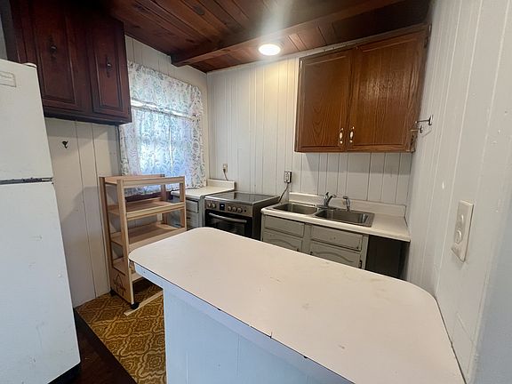 4th image of 920 Greenville Hwy #11345316
