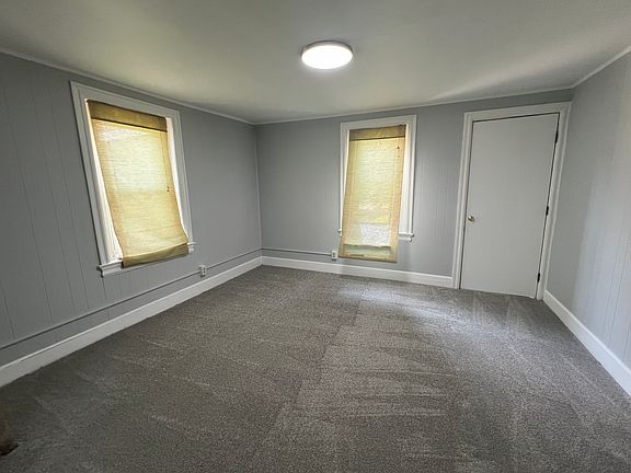 2nd image of 16 W Washington St APT 3