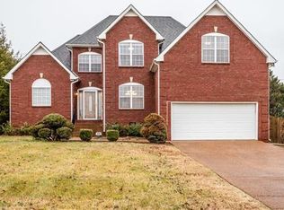 2800 Iroquois Dr, Thompsons Station, TN 37179