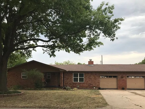 725 S Peach Ave, Newkirk, OK 74647