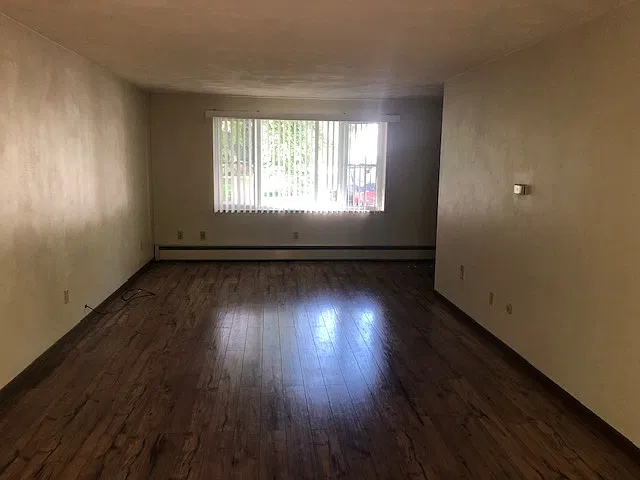 3827 Gates Road — Photo 3