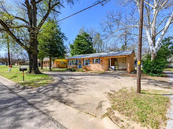 506 N Main St, Lindale, TX 75771