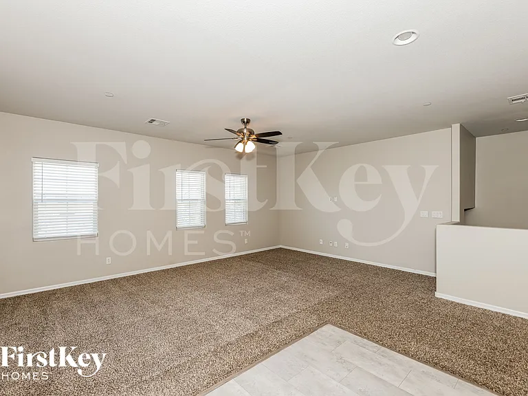 838 N Water St — Photo 3