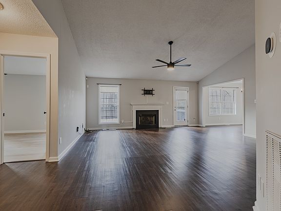 3rd image of 705 Pepperstone Ct