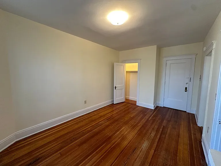 181-183 Winthrop Rd #181-8 — Photo 6