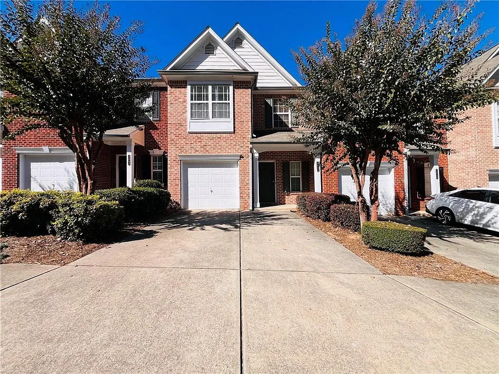 3 bed, 2.5 bath, 1602 sqft, $2,000 — Photo 2