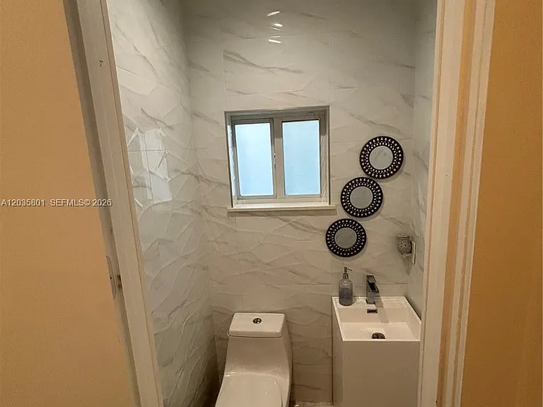 12885 SW 77th Ave — Photo 17