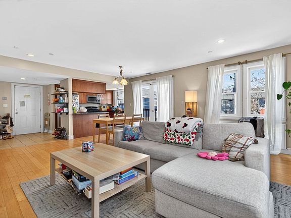 5th image of 2 Boylston St APT 1