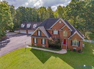 6033 Baileys Ridge Dr, Providence Forge, VA 23140