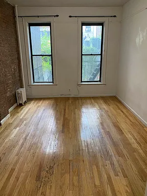 Rented by Sandra Greer Real Estate | media 9