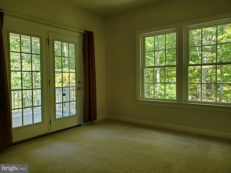 411 Greenebaum Ln — Photo 25
