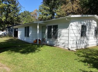39 Overlook Dr, Woodstock, NY 12498