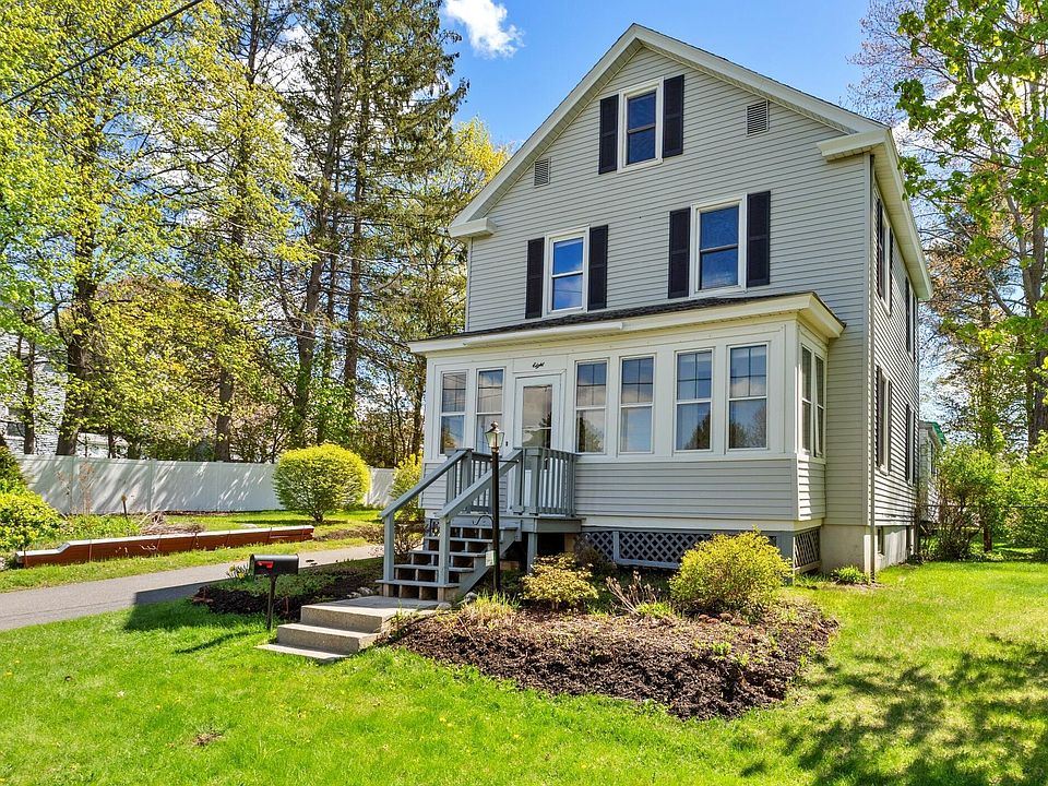 1st image of 8 Mohegan St