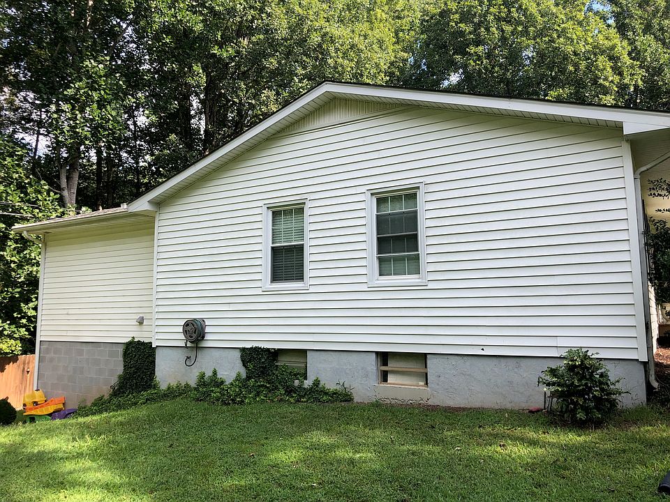 20139 L P Bailey Memorial Hwy, Nathalie, VA 24577 | Zillow