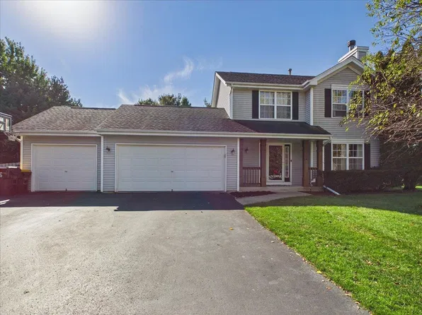 1880 Broadmoor Rd, Rockton, IL 61072