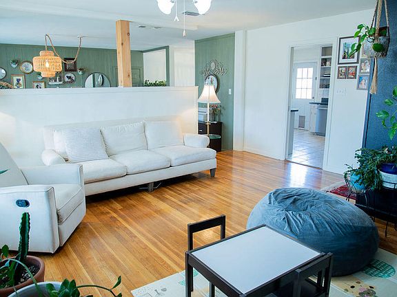 4th image of 4012 44th St