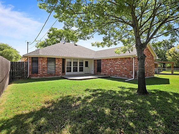 2nd image of 319 Southlake Dr