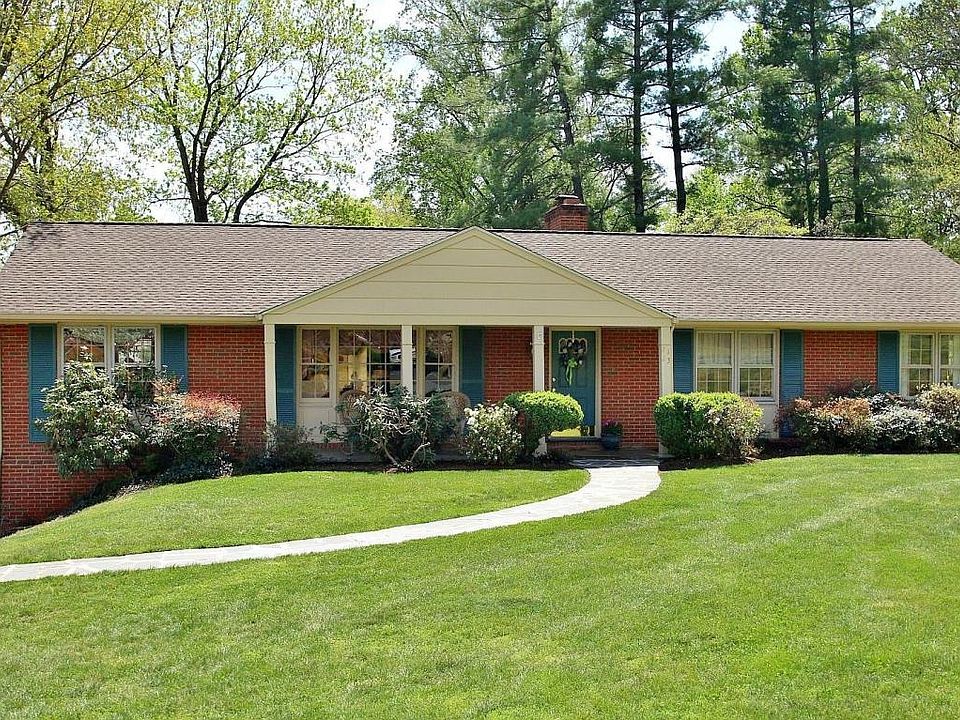 1st image of 2123 Pelham Dr