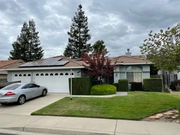 1450 Tumbleweed Ct, Oakdale, CA 95361