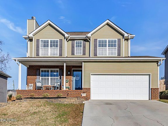 2nd image of 4929 Falling Star Ln