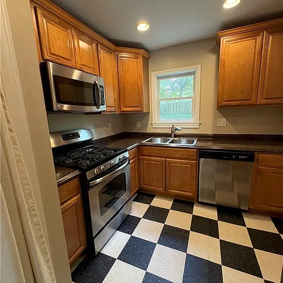 515 Allen Rd NE #A — Photo 7