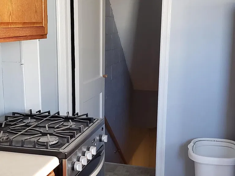5651 Fenwick Dr — Photo 10