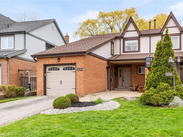 4237 Trellis Cres, Mississauga, ON L5L 2M1