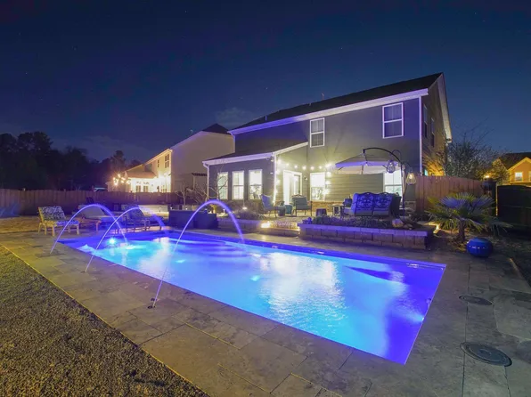 518 Litchfield Ln, Lexington, SC 29072