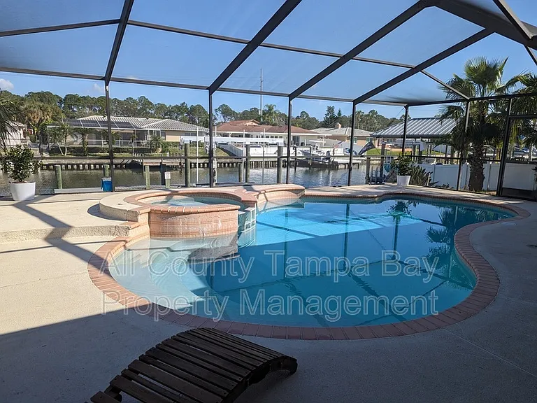 3931 Venetian Way — Photo 20