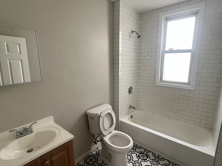 203 Renner Ave #1A — Photo 3