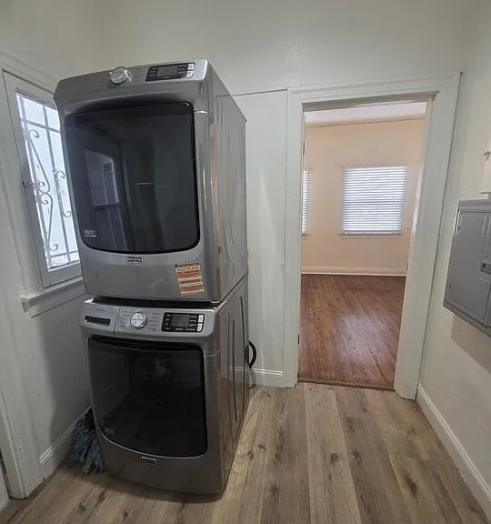 1022 S Cloverdale Ave — Photo 13