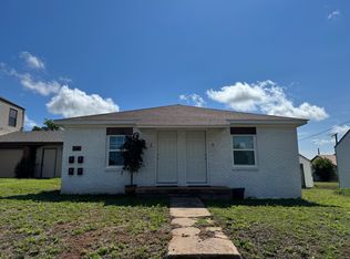 506 N 5th St #1, Sayre, OK 73662